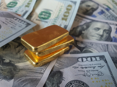 金価格の下落要因！ここ最近の強烈なドル高の理由は？