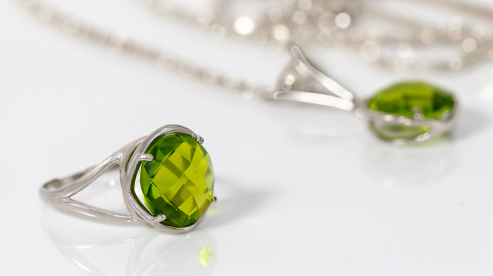8月の誕生石（ペリドット・サードオニキス・スピネル） | 宝石の高額