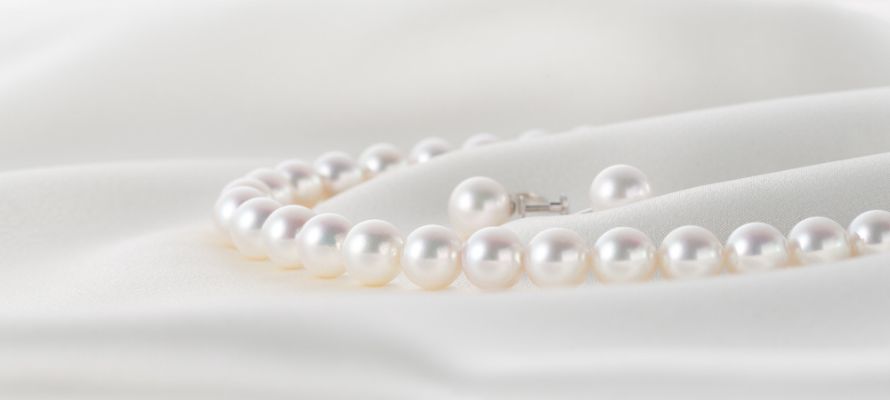 真珠と他の宝石の違いは？その希少性と価値を徹底解説 | 宝石の高額