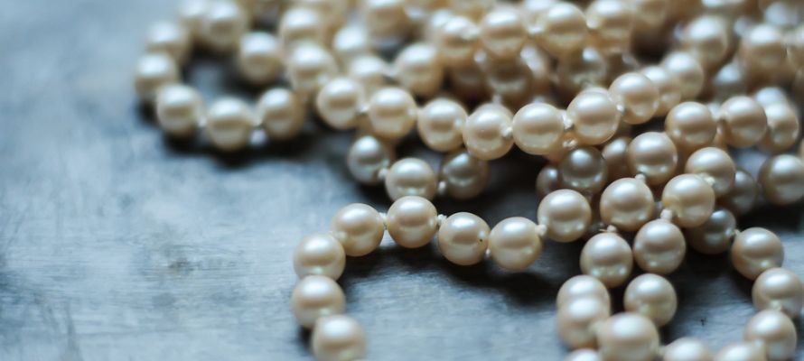 真珠の石言葉とその意味とは？魅力を徹底解説 | 宝石の高額買取なら 