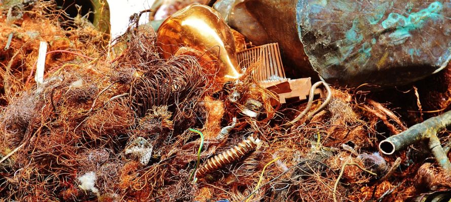 日本も有数の資源大国？金高騰で話題の「都市鉱山」とは | 金